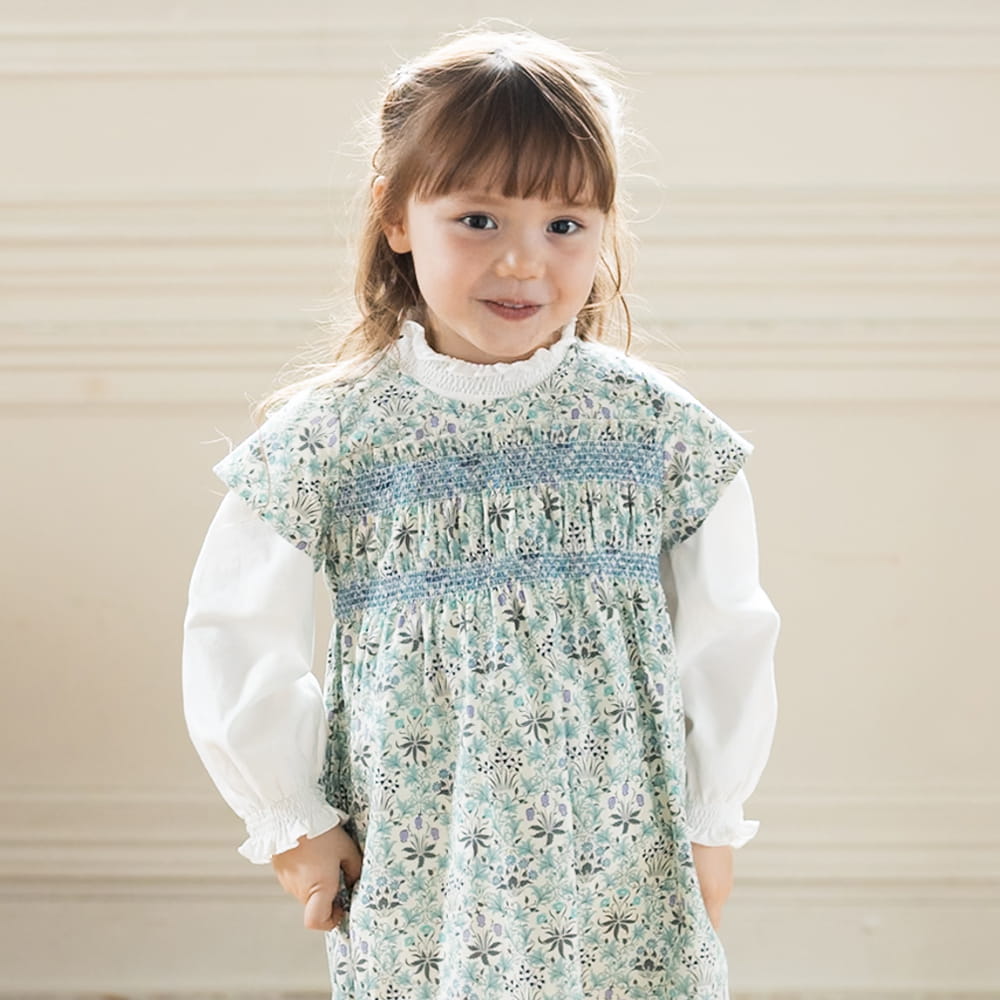 ヴィクトリアTシャツ