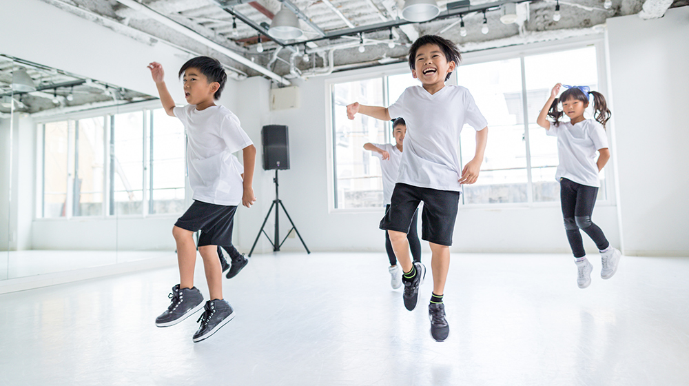 年齢別・靴の役割の変化（1歳〜3歳、3歳〜7歳）